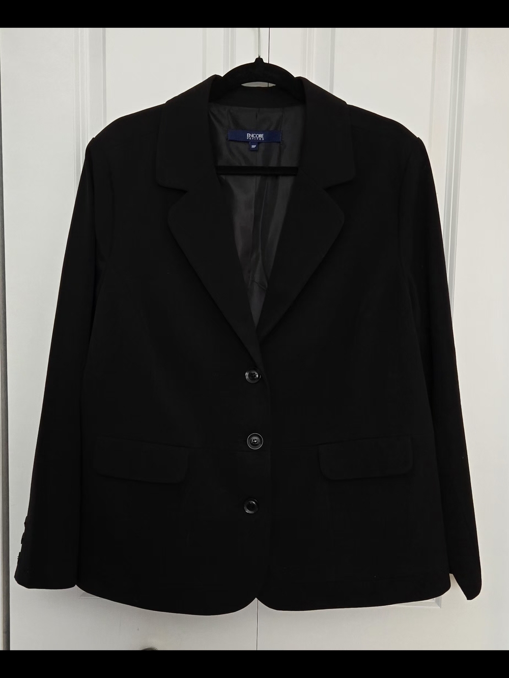 Encore Black Women's Three-Button Blazer
